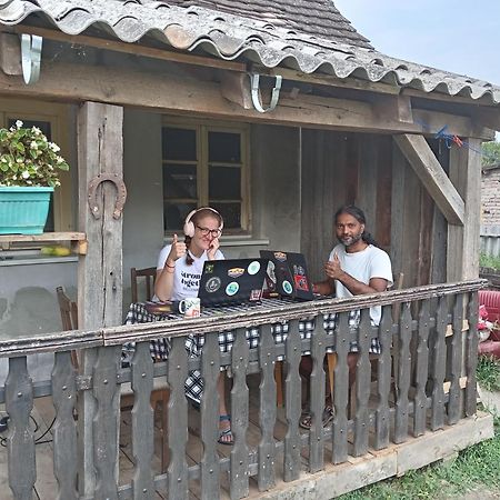 "Poetsko Cose" Nikole Tesle 86 Pensionat Morović Exteriör bild